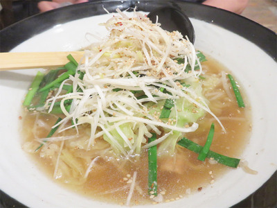 12博多もつラーメン830円