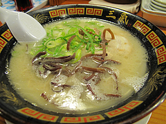 7ランチ:やる氣ラーメン空撮@博多三氣(三気)・野間店