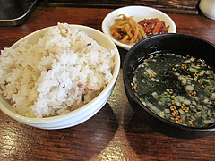 9ランチ:雑穀ご飯大盛り・ワカメスープ@大名ちんちん・平尾店