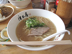 7ランチ:博多ラーメン290円@博多ラーメン・唐木屋・七隈店