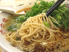 料理:背脂醤油ラーメン麺@ラーメン来来亭・大橋店・福岡
