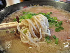 8ランチ:ラーメン麺@ラーメン・博多一幸舎・太宰府インター店