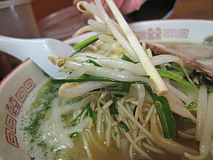 ランチ:ラーメンとニラもやし@冨ちゃんラーメン・城南区堤