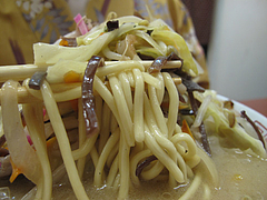 9ランチ:野菜山盛りチャンポン麺@威風堂々・居酒屋・六本松