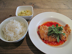 5ランチ:豚肉のミラノ風カツレツ@カフェバー・ヒミツキッチン・清川