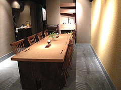 店内:テーブル席@うどん・わらの蔵・今泉・天神