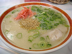 ラーメン450円@一九ラーメン老司店