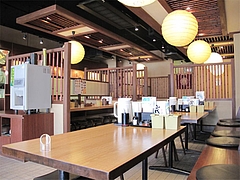 店内@ウエストうどん渡辺通り店