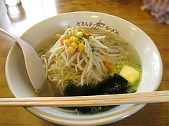 料理:塩バターラーメン600円@札幌ラーメンどさん子・福岡