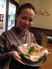 ランチ:豚ロースチャーシューめん680円@ラーメン・中華そば・郷家・天神店 ランチ:豚ロースチャーシューめん680円@ラーメン・中華そば・郷家・天神店