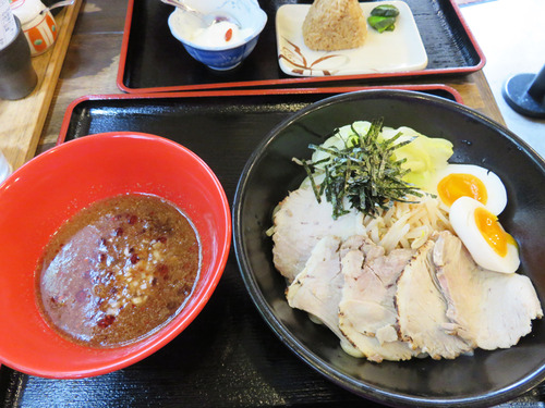 6濃厚焼豚つけ麺930円