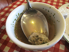 ランチ:ストラッチャテッラ(Stracciatella)@マドンナ・マイアーラ・イタリアン