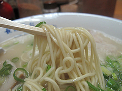 ランチ:ラーメン麺@長浜ラーメン・長浜屋台・一心亭本店