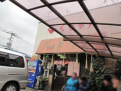 外観:腰掛待合@ふくちゃんラーメン田隈店