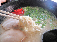 料理:ラーメン食べる@博多らーめんshin-shin住吉店