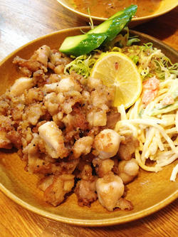 11もも塩グリル(鶏もも味付き炒め)@とん八