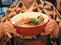 料理:ラーメンの大きさ@元祖博多だるま・博多デイトス店