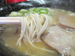 8ラーメン麺カタ@西新ラーメン未羅来留亭