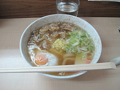 5ランチ:月見かすうどん600円@かずのかすうどん・博多駅南
