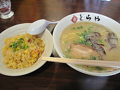 料理:ラーメン+小チャーハン500円ランチ@ラーメンとらや渡辺通り店
