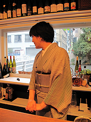 1店内:ユキノ店長さん@バー・Yumekichi Wine(ユメキチワイン)