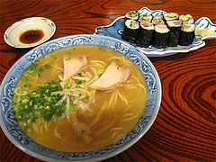 料理:ラーメンセット600円(寿司2人分)@四方平(よもへい)・小倉