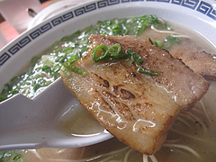 料理:ラーメンチャーシュー@長浜ラーメン・じろう・西新