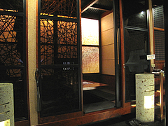 店内:個室仕様@雑魚屋・天神福岡店