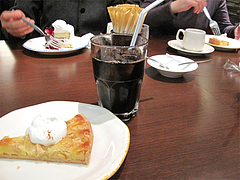 料理:ケーキセット食べる@イタリア料理カプリチョーザ博多デイトス店