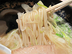 ランチ:黒のコクとんこつラーメン麺@一心不乱・大名本店・天神西通り