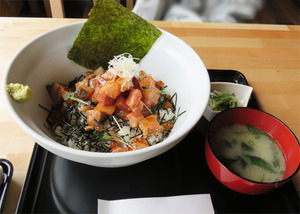 10ぶった切り海鮮丼880円+250円@博多ハウス