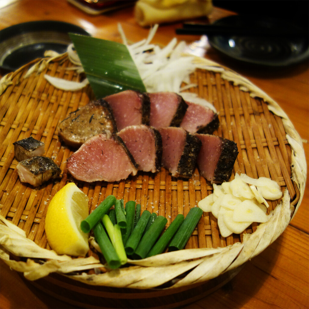 博多おんな節 福岡 六本松のわら焼き炉端居酒屋 ホワイトハウス 博多おんな節 福岡 六本松のわら焼き炉端居酒屋 ホワイトハウス