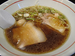 料理:しょうゆらーめん650円@とうや味・中州
