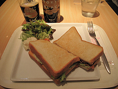13ランチ:BLTサンドイッチ@サンビーニカフェ(Sunbini cafe)・ドッグカフェ・薬院