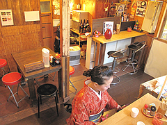 店内 :広くなりましたのん。@ラーメンまんぼ亭・赤坂