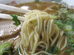 6料理:黒正油とんこつらーめん麺@博多めんとく屋(麺篤屋)