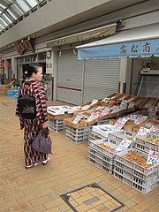 外観:市営千代大学通住宅商店街2@黒龍らーめん・博多区千代
