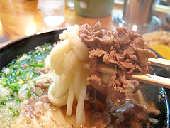 料理:肉うどん食べる@葉隠うどん・博多駅南