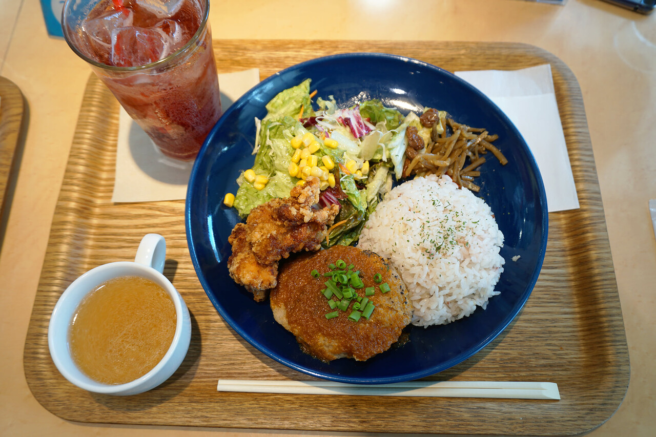 博多おんな節 福岡 天神ソラリアプラザでカフェランチ カフェ オットーピウ