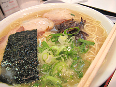 料理:ラーメン530円@本場久留米・うちだラーメン・那珂川