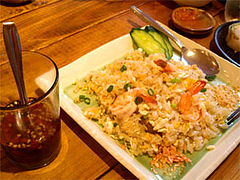 タイ風えびチャーハン(スープ付)750円@タイ屋台料理&ヌードル オシャ(osha)
