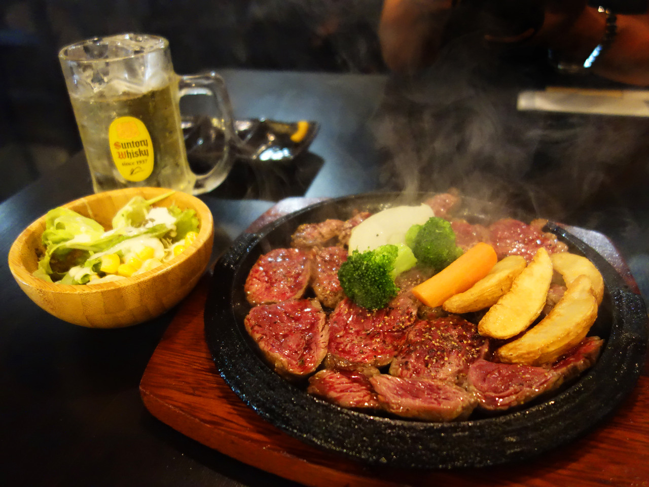 博多おんな節 福岡 300gステーキ Bigとんかつランチ 肉が一番 三番館高砂店
