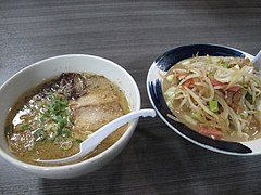 ランチ:ちゃんぽん・ラーメン@おれのちゃんぽん・博多区半道橋