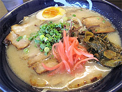 料理:白らぁめん肉750円@一龍・福岡県春日市