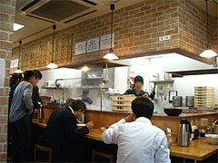 店内@博多ラーメン膳小笹店