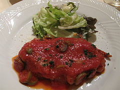 12ランチ:牛ロースのソテー・ピザ職人風トマトソース@イタリアンレストラン・天神・西鉄グランドホテル・マンジャーモ