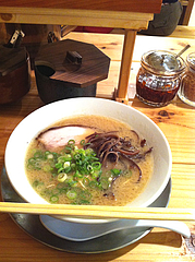 ランチ:豚骨らーめん500円@ラーメン壱の家・西通り・天神
