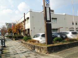 19駐車場3台@かつみ屋