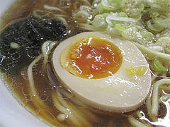 料理:正油らーめんの味玉子@博多めんとく屋(麺篤屋)