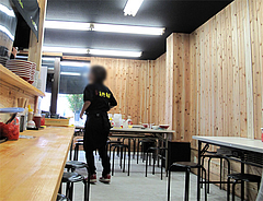 店内:テーブル席@ラーメン・元祖美野島家・福岡市博多区